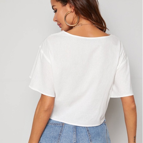 SHEIN Drop Shoulder Guipure Lace Trim Knot Hem Top - Picture 5 of 14